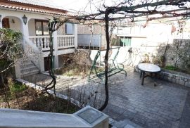 CRIKVENICA - kuća 380 m2 s panoramskim pogledom na more + okoliš 500 m2, Crikvenica, بيت