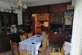 Na prodaju porodicna kuca u Arandjelovcu, Aranđelovac, Kuća