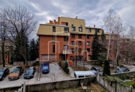 Trosoban stan Breka prodaja potencijalno četverosoban, Sarajevo Centar, Stan