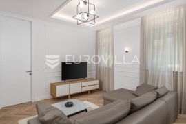 Opatija, Centar, novouređen luksuzan stan NKP 91,67 m2, Opatija, Appartment