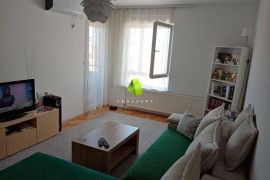 Odličan trosoban stan u centru ID#4469, Niš-Mediana, Appartment