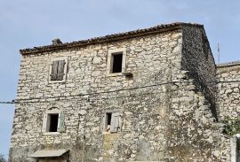 Kamena istarska kuća u okolici Umaga s pogledom na more, Umag, Haus