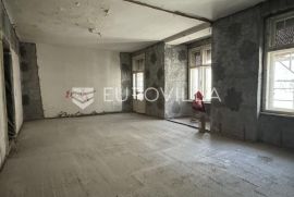 Palmotićeva prekrasan stan u zgradi koja je u kompletnoj rekonstrukciji, Zagreb, Appartment