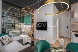 Rijeka, Centar, novouređen luksuzan stan NKP 78 m2 s tri apartmana, Rijeka, Appartment