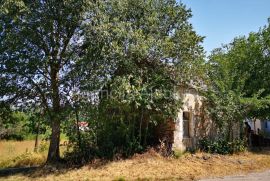 Imotski kamena kuća sa okućnicom Kamenmost, Imotski, Casa