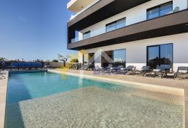 ISTRA - PULA vrhunska villa sa predivnim pogledom na more!, Pula, Maison