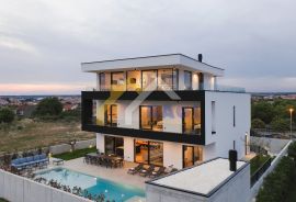 ISTRA - PULA vrhunska villa sa predivnim pogledom na more!, Pula, Ev