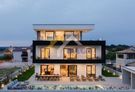 ISTRA - PULA vrhunska villa sa predivnim pogledom na more!, Pula, Casa