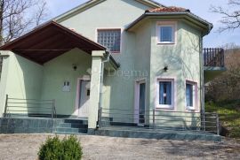Samostojeća kuća okružena netaknutom  prirodom, Vinodolska Općina, Σπίτι