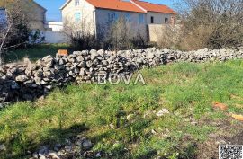 Građevinsko zemljište 789 m2 – Petrčane *Mirna lokacija* (ID-2290), Zadar - Okolica, Terreno