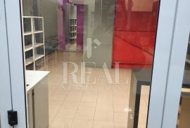 Zakup poslovnog prostora 33 m2, Rijeka, Immobili commerciali