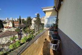 RIJEKA, BULEVARD- predivan gospodski stan s panoramskim pogledom na more, VLASTITA GARAŽA, Rijeka, Stan