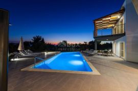 ZADAR, DIKLO - Luksuzna vila s bazenom i pogledom na more, Zadar, Haus