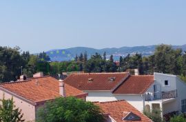 Kuća sa tri stana i pogledom na more, atraktivna lokacija Diklo-Zadar, Zadar, Famiglia
