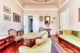 Prodaje se impozantni stan na atraktivnoj lokaciji u Pilama, Dubrovnik, Dubrovnik, Kвартира