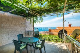 Prodaje se prekrasan stan s apartmanskom jedinicom i pogledom na Stari grad, Dubrovnik, Dubrovnik, شقة
