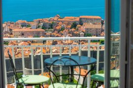 Prodaje se prekrasan stan s apartmanskom jedinicom i pogledom na Stari grad, Dubrovnik, Dubrovnik, Stan