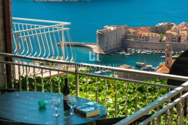 Prodaje se prekrasan stan s apartmanskom jedinicom i pogledom na Stari grad, Dubrovnik, Dubrovnik, Daire
