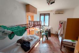 Dva stana kao celina kod Ekonomskog fakulteta ID#124888, Savski Venac, Διαμέρισμα
