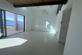 ŠIBENIK, VODICE - Dvoetažni penthouse prvi red do mora, Vodice, Wohnung