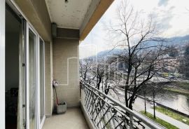 Četverosoban opremljen stan Vilsonovo šetalište iznajmljivanje, Sarajevo Centar, Appartamento