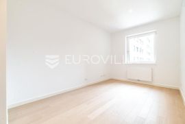 Zagreb, Heinzelova, VMD novogradnja, četverosoban stan 120 m2 +  2 PM, Zagreb, Appartamento