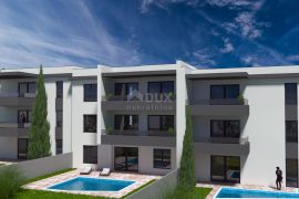 ISTRA, MEDULIN - Luksuzni stan sa grijanim bazenom,dvorište, novogradnja, Medulin, Διαμέρισμα