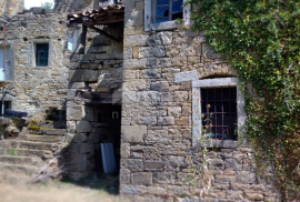ISTRA, BUZET - Kamena kuća za adaptaciju na mirnoj lokaciji, Buzet, Дом