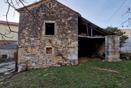 ISTRA, BUJE - Komplekst istarskih kamenih kuća za adaptaciju, Buje, Casa