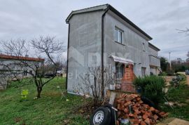 ISTRA, POREČ - Samostojeća kuća sa 3 stambene jedinice, Poreč, Casa