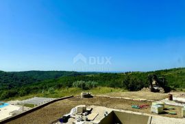 ISTRA, MOMJAN - Istarska kamena kuća s bazenom i pogledom na more, Buje, Famiglia