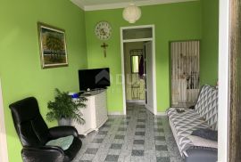 RIJEKA, ZAMET- trosobni stan sa dnevnim na odličnoj lokaciji, Rijeka, Appartamento