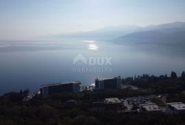 COSTABELLA, BIVIO- građevinsko zemljište 3530m2 s pogledom na more za obiteljsku kuću / villu / stambenu zgradu-stanove -apartmane / kuću za iznajmljivanje - odmor s bazenom, Rijeka, Land