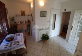 RIJEKA, PULAC - Predivna samostojeća kuća s panoramskim pogledom, 3 garaže!, Rijeka, Haus