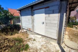 ISTRA, PREMANTURA - Kuća na 3 etaže s garažom - POGLED NA MORE!!, Medulin, Famiglia