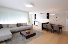 IČIĆI- Luksuzan stan u novogradnji na fantastičnoj lokaciji, Opatija - Okolica, Wohnung