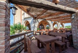 OTOK KRK, okolica grada Krka – uhodan posao, restoran i pansion, Krk, Propriété commerciale