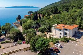 OPATIJA, LOVRAN - Vila s bazenom prvi red do mora, Lovran, Maison