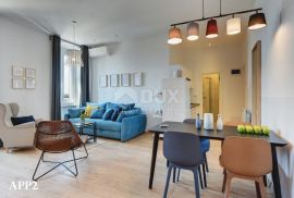 ISTRA, PULA Renoviran stan na rivi s 3 stambene jedinice 129 m2 - POGLED NA MORE!!, Pula, Appartamento
