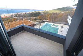 CRIKVENICA - Ekskluzivna vila s bazenom i panoramskim pogledom na more, Crikvenica, Σπίτι