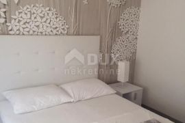 ISTRA, MEDULIN Apartmanska kuća u Pješčanoj uvali - 400 m OD MORA!!, Medulin, بيت