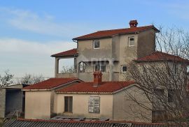 ISTRA-MARČANA-Obiteljska kuća u mirnom manjem naselju, Marčana, Kuća
