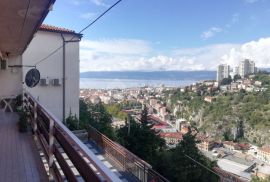 RIJEKA, TRSAT - 3S+DB stan površine 120m2, mirna lokacija i pogled na more!, Rijeka, Wohnung