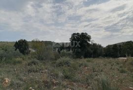 ISTRA, PULA - Građevinsko zemljište u Banjolama 2020 m2 - PRVI RED DO MORA!, Medulin, Arazi