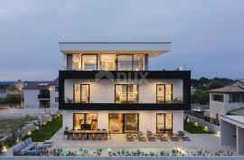 ISTRA, PULA - Moderna vila s bazenom i pogledom na more, Pula, Kuća