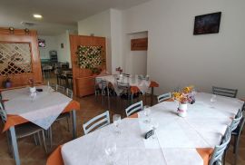 ISTRA, KRŠAN - Poslovni prostor - Restoran s uhodanim poslom 300,75m2, Kršan, Propiedad comercial