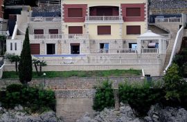 OPATIJA - villa sa bazenom 1. red do mora - unikatna nekretnina na tržištu!, Opatija, Kuća