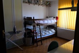 MARINIĆI-STUPARI -POSLOVNO STAMBENA samostojeća kuća, Viškovo, Famiglia