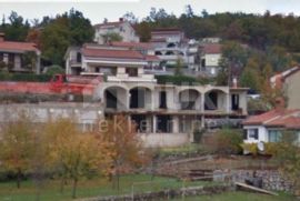 JUŠIĆI kuća- poslovna zgrada sa apartmanima/ započeta gradnja objekta do 700m2, Matulji, House