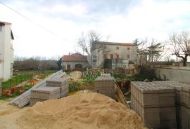 Višnjan, renovirana kamena kuća u idiličnom Istarskom zaseoku, Višnjan, Casa